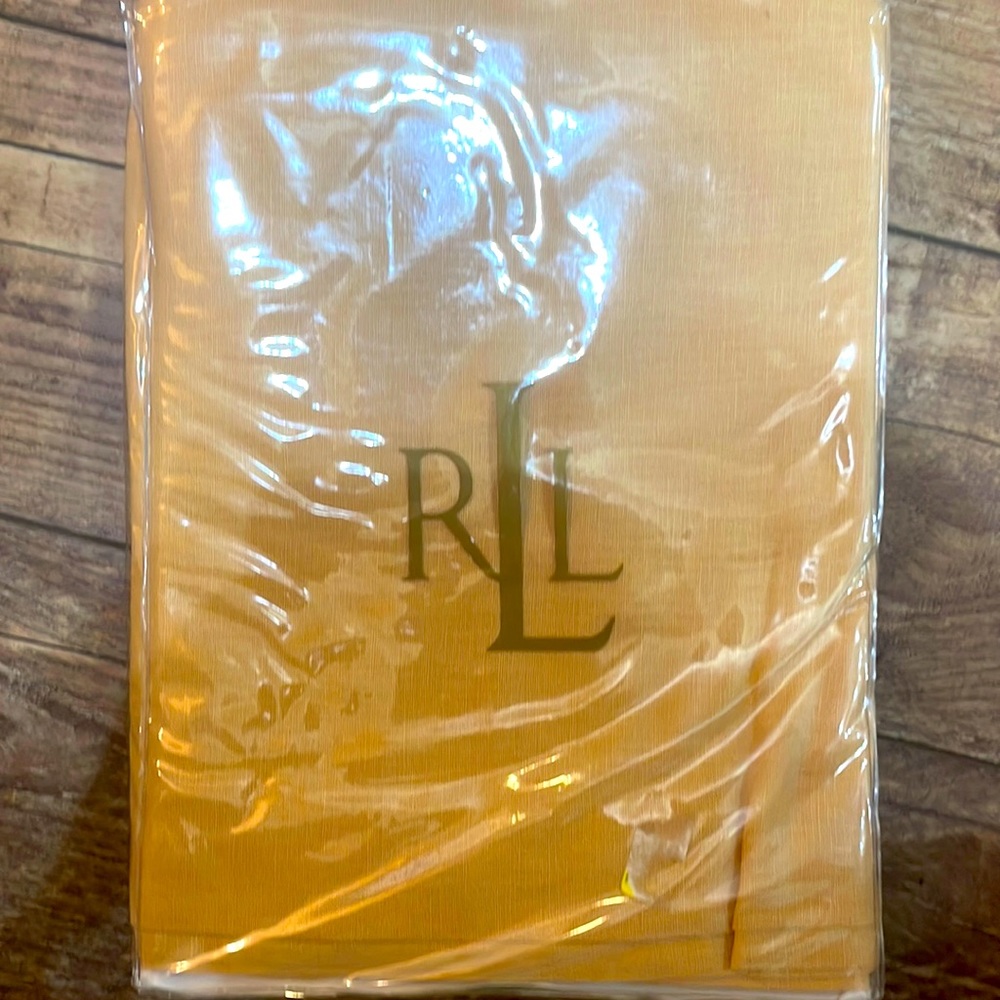 Ralph Lauren table cloth
